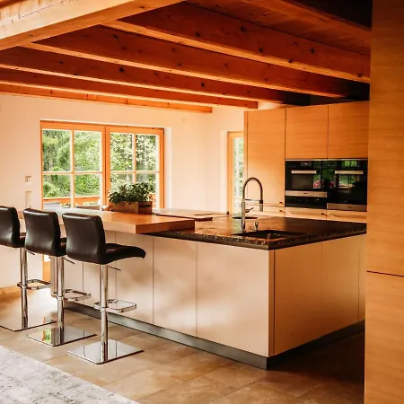 Hideway Chalet Gamsglueck With Pool And Sauna * וואידרינג