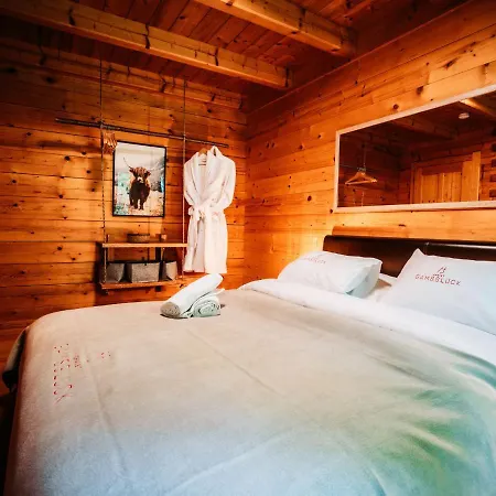 בקתה Hideway Chalet Gamsglueck With Pool And Sauna