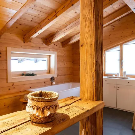 Hideway Chalet Gamsglueck With Pool And Sauna Шале *