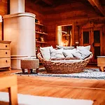Hideway Chalet Gamsglueck With Pool And Sauna Waidring